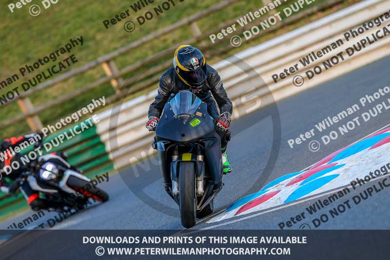 PJM Wedding Photography;enduro digital images;event digital images;eventdigitalimages;mallory park;mallory park photographs;mallory park trackday;mallory park trackday photographs;no limits trackdays;peter wileman photography;racing digital images;trackday digital images;trackday photos